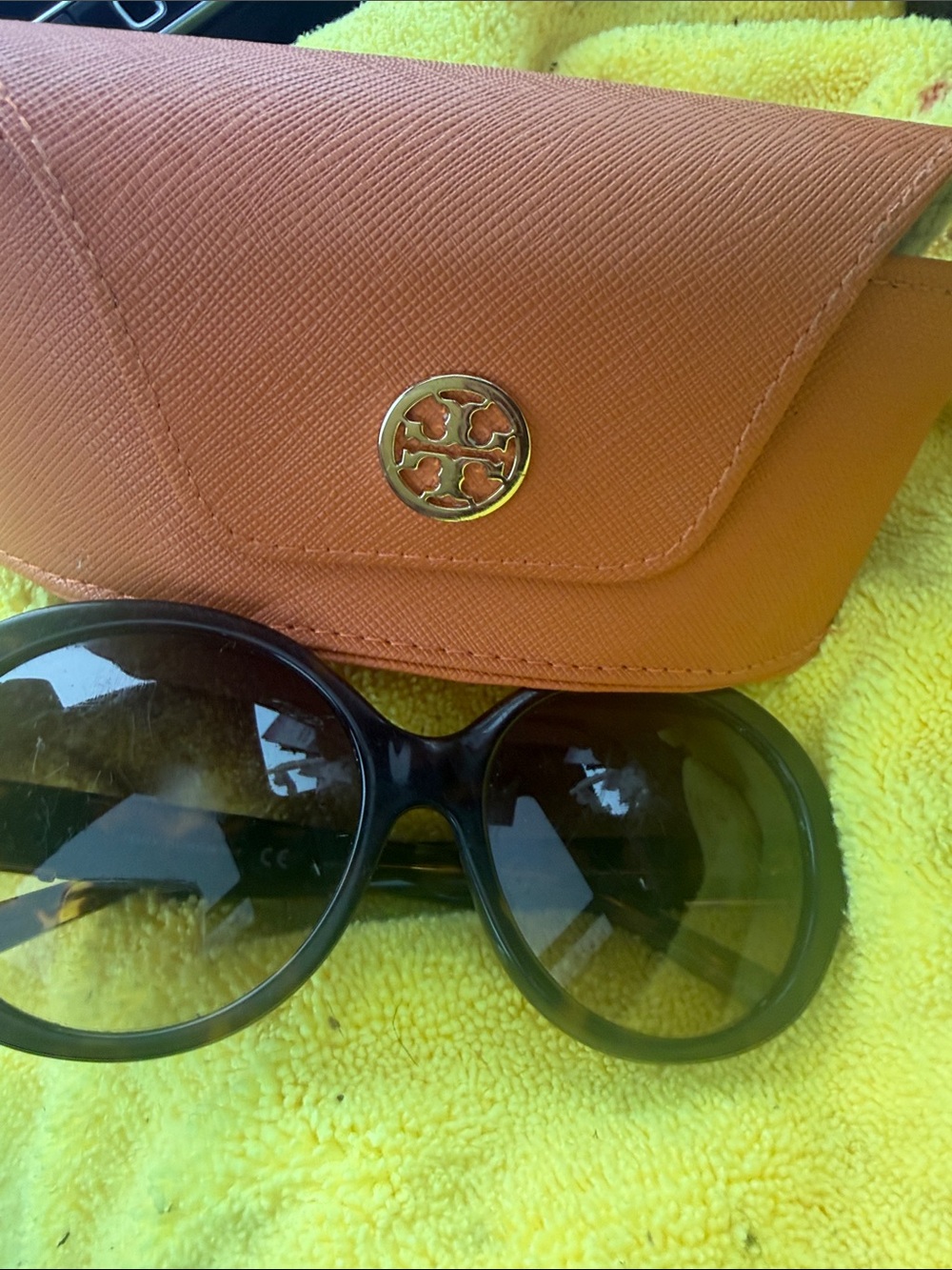 Tory Burch Orange Saffiano Case with Black Oversized Sunglasses